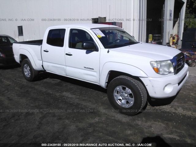 5TEMU52N97Z410950 - 2007 TOYOTA TACOMA DOUBLE CAB LONG BED WHITE photo 1