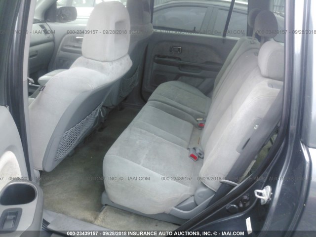 2HKYF18135H566121 - 2005 HONDA PILOT LX GRAY photo 8