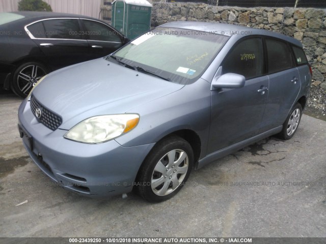 2T1LR32E84C267282 - 2004 TOYOTA COROLLA MATRIX XR BLUE photo 2
