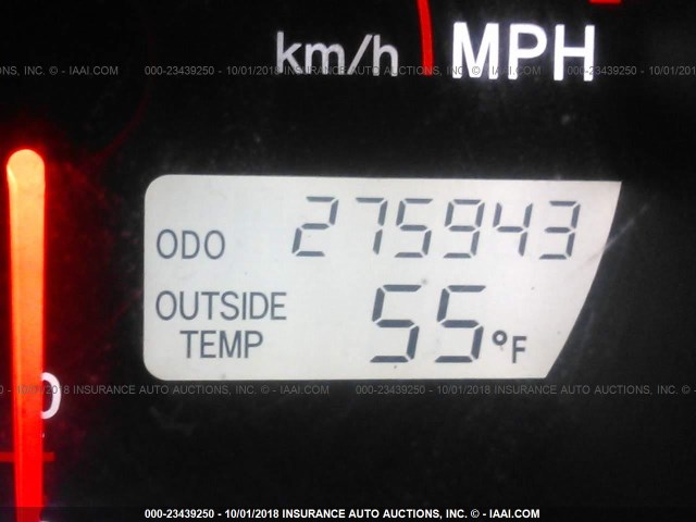 2T1LR32E84C267282 - 2004 TOYOTA COROLLA MATRIX XR BLUE photo 7