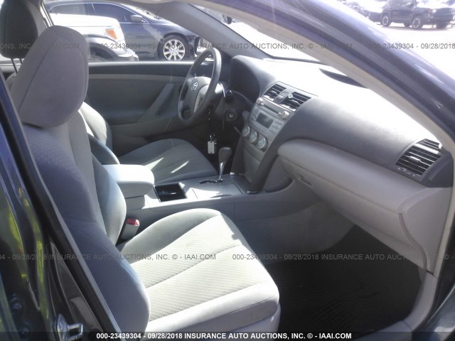 4T1BE46K08U260313 - 2008 TOYOTA CAMRY CE/LE/XLE/SE GRAY photo 5