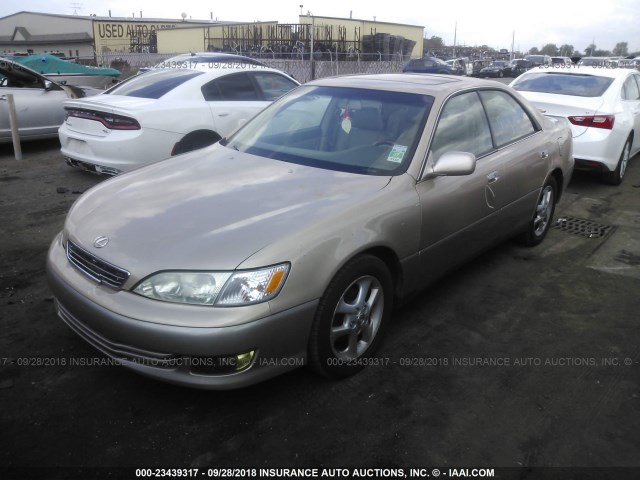 JT8BF28G210328265 - 2001 LEXUS ES 300 GOLD photo 2