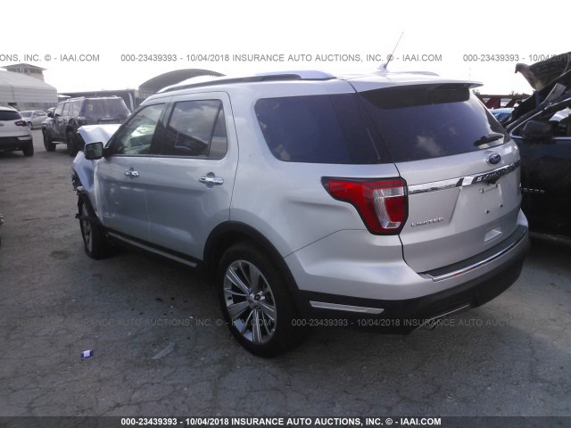 1FM5K8F85JGA20129 - 2018 FORD EXPLORER LIMITED SILVER photo 3