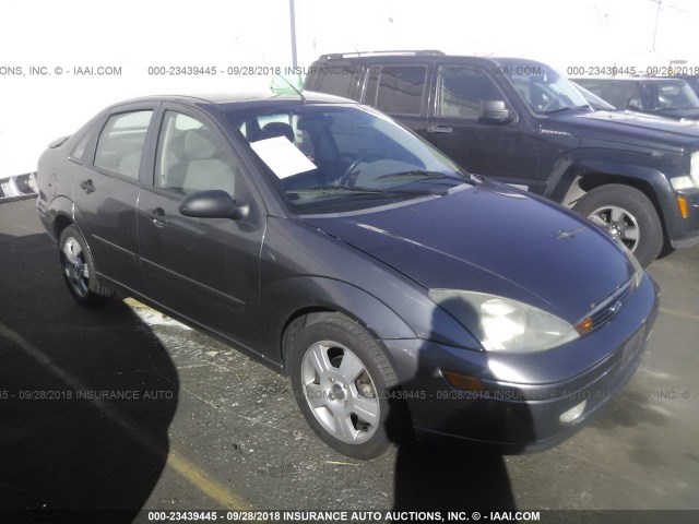 1FAFP38ZX4W116227 - 2004 FORD FOCUS ZTS GRAY photo 1