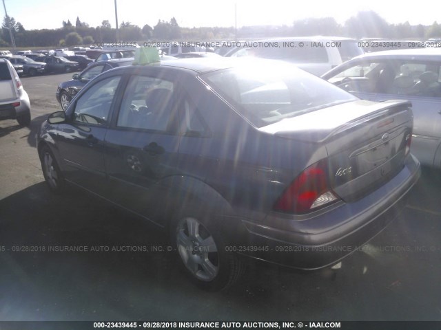 1FAFP38ZX4W116227 - 2004 FORD FOCUS ZTS GRAY photo 3