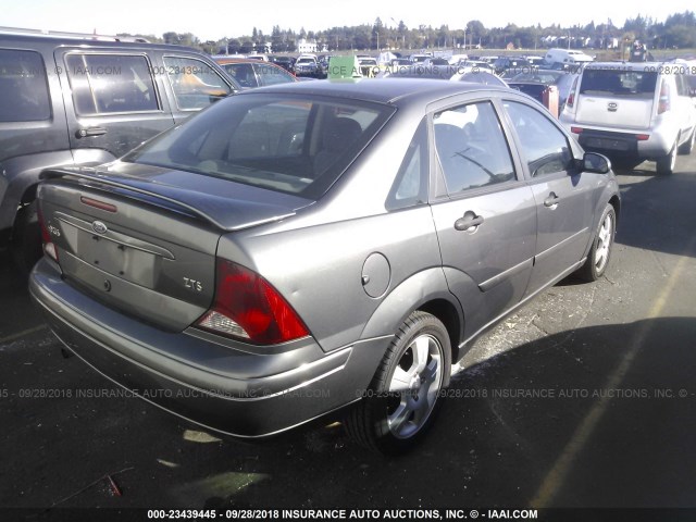 1FAFP38ZX4W116227 - 2004 FORD FOCUS ZTS GRAY photo 4
