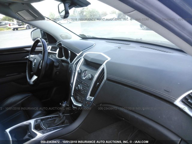 3GYFNBE33CS639555 - 2012 CADILLAC SRX PERFORMANCE COLLECTION შავი ფოტო 5
