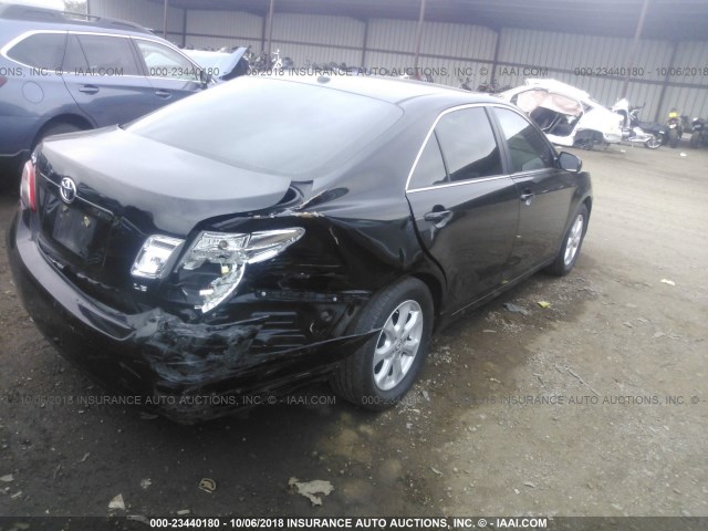 4T4BF3EK5BR187851 - 2011 TOYOTA CAMRY SE/LE/XLE შავი ფოტო 4