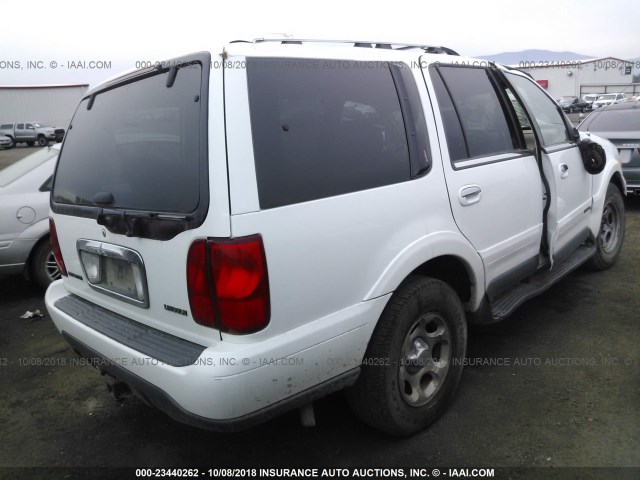 5LMPU28L2WLJ51385 - 1998 LINCOLN NAVIGATOR Biały zdjęcie 4