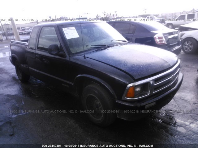 1GCCS19XXT8209295 - 1996 CHEVROLET S TRUCK S10 BLACK photo 1