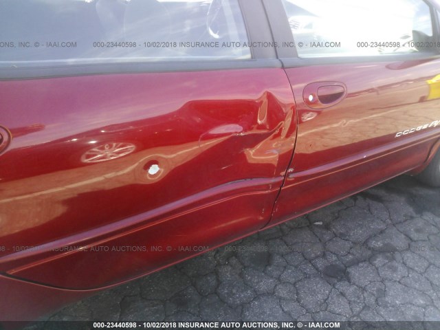 2B3HD76VXYH372845 - 2000 DODGE INTREPID R/T RED photo 6