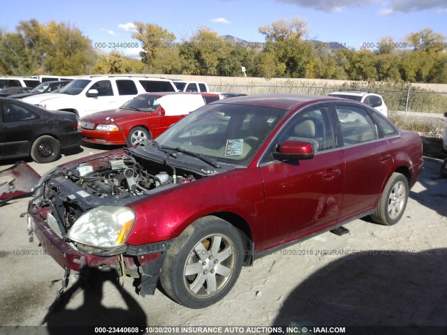 1FAHP24137G146364 - 2007 FORD FIVE HUNDRED SEL MAROON photo 2