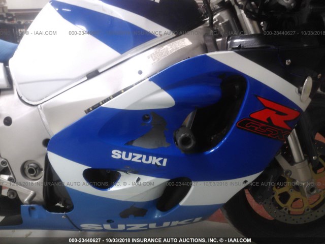 JS1GR7DA5X2102452 - 1999 SUZUKI GSX-R750 WHITE photo 8