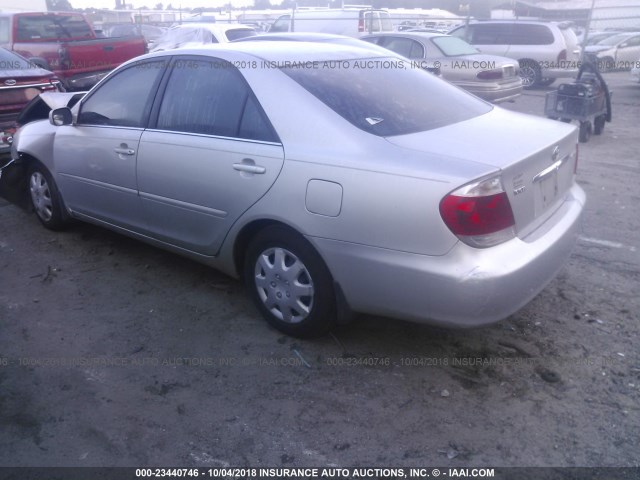 4T1BE32K95U384169 - 2005 TOYOTA CAMRY LE/XLE/SE 银色 照片 3