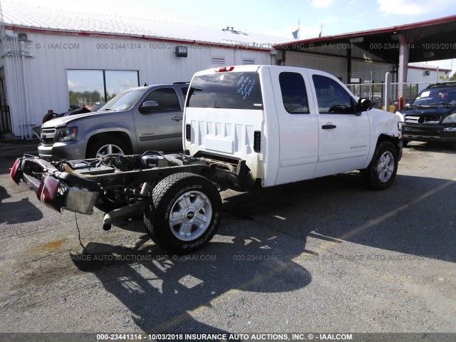 1GCSCREA4AZ298653 - 2010 CHEVROLET SILVERADO C1500  LS WHITE photo 4