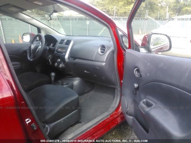 3N1CE2CP1EL358210 - 2014 NISSAN VERSA NOTE S/S PLUS/SV/SL RED photo 5