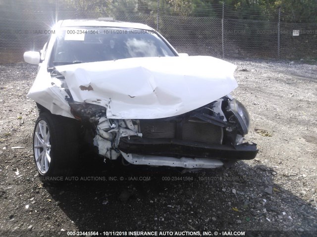 4A32B3FF7BE011208 - 2011 MITSUBISHI GALANT ES/SE WHITE photo 6