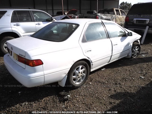 JT2BG22K810557375 - 2001 TOYOTA CAMRY CE/LE/XLE 白色 照片 4