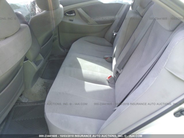 4T1BF3EK1AU004938 - 2010 TOYOTA CAMRY SE/LE/XLE SILVER photo 8