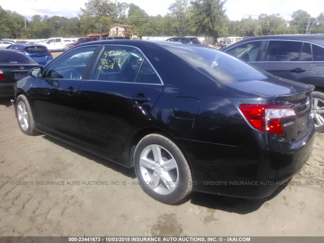 4T1BF1FK0EU816319 - 2014 TOYOTA CAMRY L/SE/LE/XLE Qara foto 3