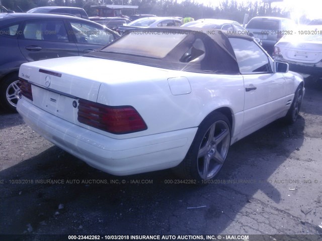 WDBFA67F6WF165494 - 1998 MERCEDES-BENZ SL 500 WHITE photo 4