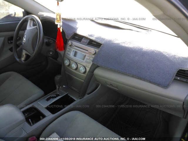 JTNBE46K473033730 - 2007 TOYOTA CAMRY NEW GENERAT CE/LE/XLE/SE BLUE photo 5
