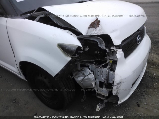 JTLKE50E681058790 - 2008 TOYOTA SCION XB Blanco foto 6