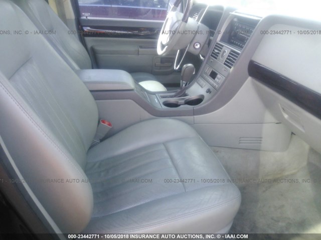 5LMEU78H43ZJ38937 - 2003 LINCOLN AVIATOR BLACK photo 5