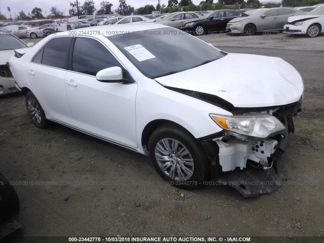 4T1BF1FKXCU163818 - 2012 TOYOTA CAMRY SE/LE/XLE WHITE photo 1