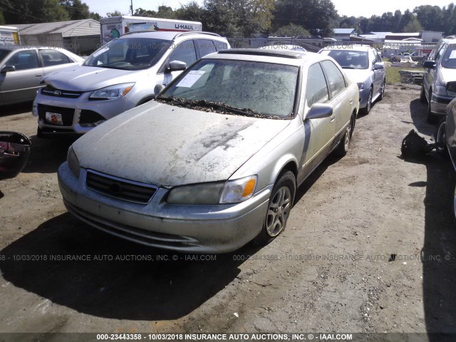 4T1BG28K1YU657878 - 2000 TOYOTA CAMRY CE/LE/XLE 银色 照片 2