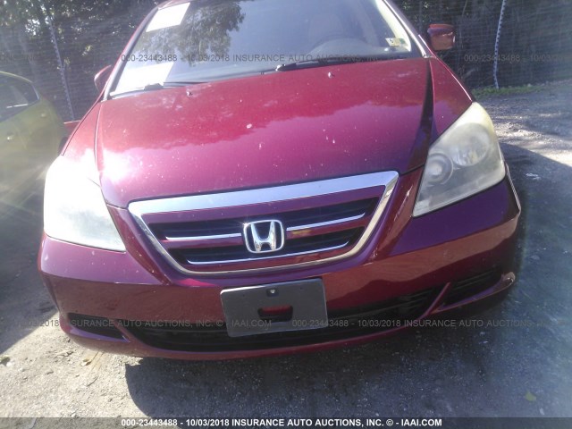 5FNRL38485B109063 - 2005 HONDA ODYSSEY EX RED photo 6