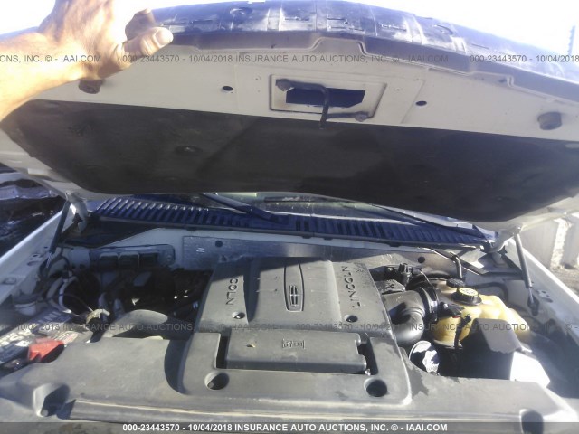 5LMFU27518LJ11994 - 2008 LINCOLN NAVIGATOR 白色 照片 10