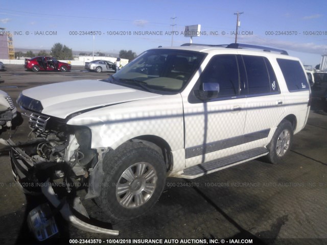 5LMFU27518LJ11994 - 2008 LINCOLN NAVIGATOR 白色 照片 2