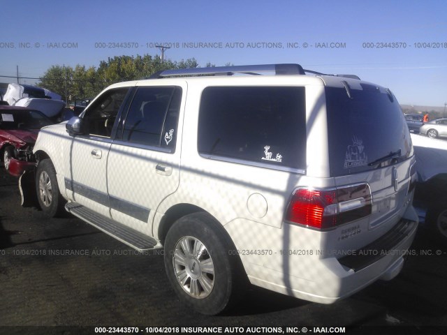 5LMFU27518LJ11994 - 2008 LINCOLN NAVIGATOR 白色 照片 3