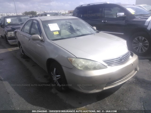 4T1BE32K56U732826 - 2006 TOYOTA CAMRY LE/XLE/SE GOLD photo 1
