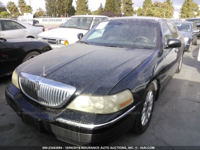 1LNHM82W95Y627937 - 2005 LINCOLN TOWN CAR SIGNATURE LIMITED BLACK photo 2