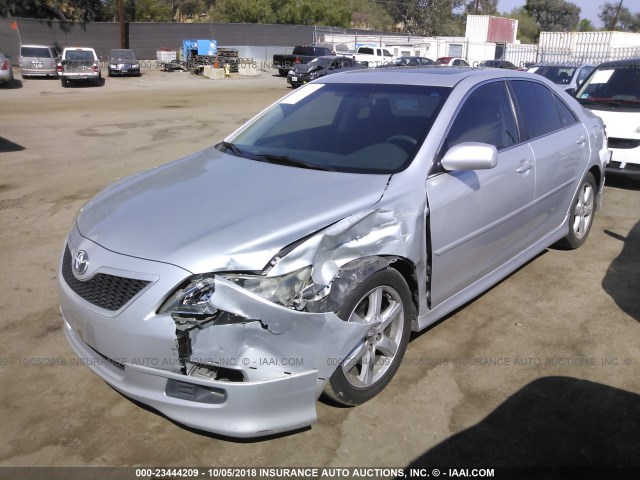4T1BE46K77U722655 - 2007 TOYOTA CAMRY NEW GENERAT CE/LE/XLE/SE SILVER photo 2