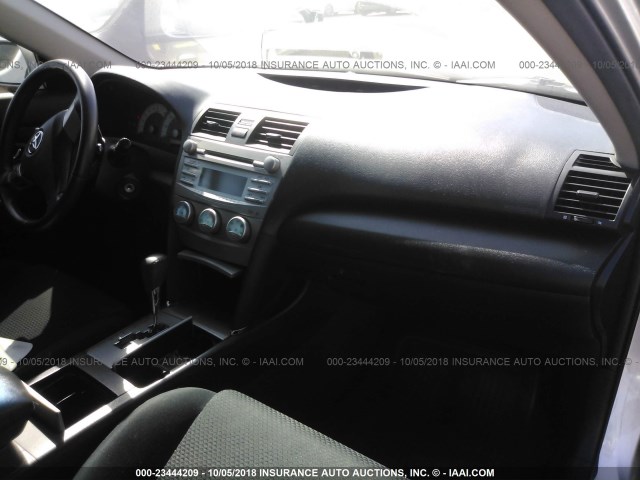 4T1BE46K77U722655 - 2007 TOYOTA CAMRY NEW GENERAT CE/LE/XLE/SE SILVER photo 5