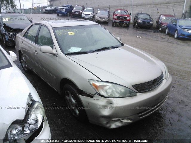 4T1BE32K82U591082 - 2002 TOYOTA CAMRY LE/XLE/SE TAN photo 1