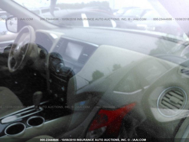 5N1AR2MN1EC658620 - 2014 NISSAN PATHFINDER S/SV/SL/PLATINUM WHITE photo 5