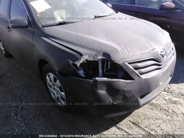 4T4BF3EK8BR203220 - 2011 TOYOTA CAMRY SE/LE/XLE BLACK photo 6