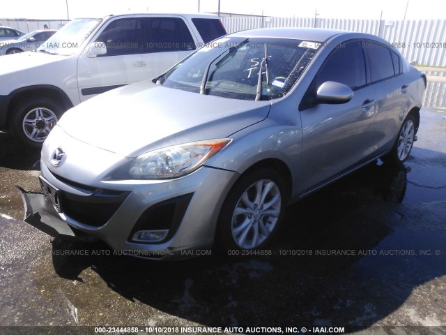 JM1BL1U68B1487997 - 2011 MAZDA 3 S GRAY photo 2