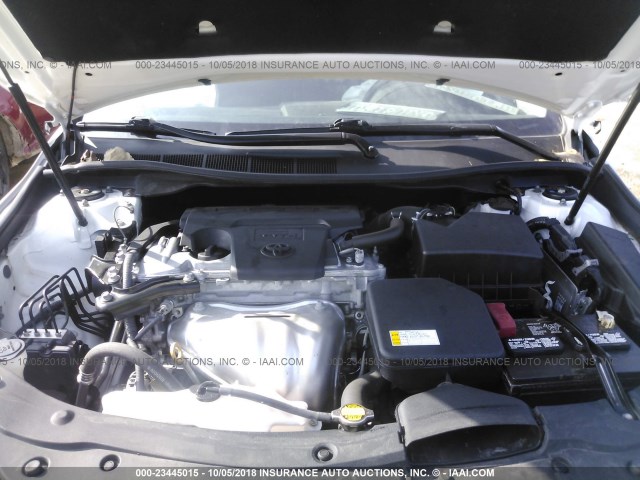 4T1BF1FKXGU119307 - 2016 TOYOTA CAMRY LE/XLE/SE/XSE WHITE photo 10
