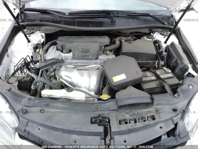 4T1BF1FK9GU121159 - 2016 TOYOTA CAMRY LE/XLE/SE/XSE 白色 照片 10