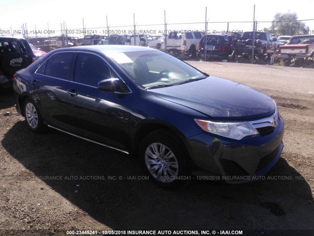 4T1BF1FKXEU859310 - 2014 TOYOTA CAMRY L/SE/LE/XLE 蓝色 照片 1