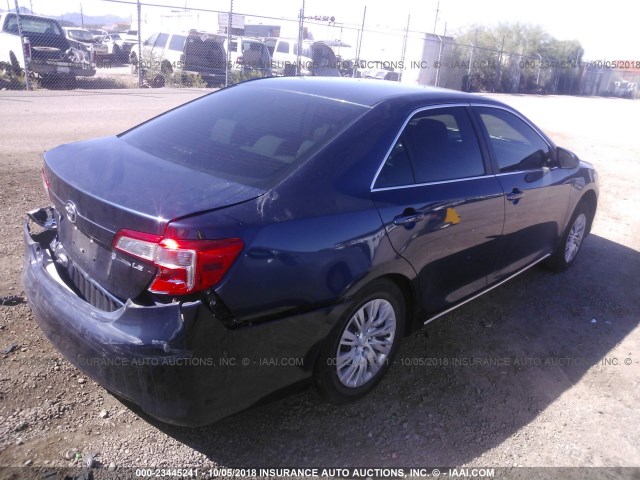 4T1BF1FKXEU859310 - 2014 TOYOTA CAMRY L/SE/LE/XLE 蓝色 照片 4