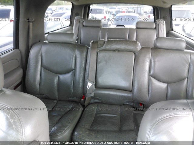 3GNEC16Z34G152419 - 2004 CHEVROLET SUBURBAN C1500 GRAY photo 8