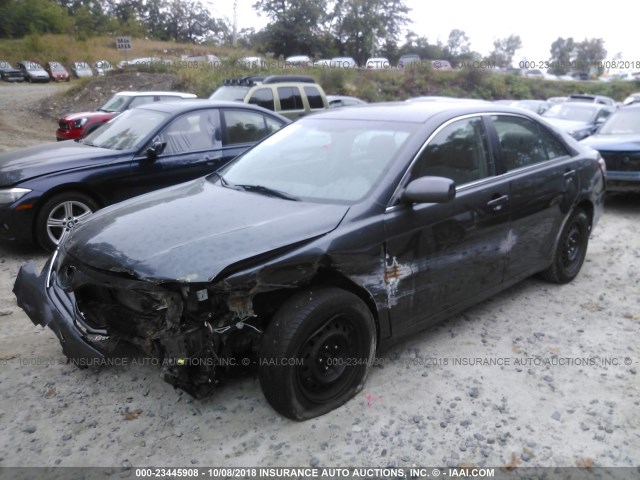 4T1BF3EK0BU128460 - 2011 TOYOTA CAMRY SE/LE/XLE 灰色 照片 2