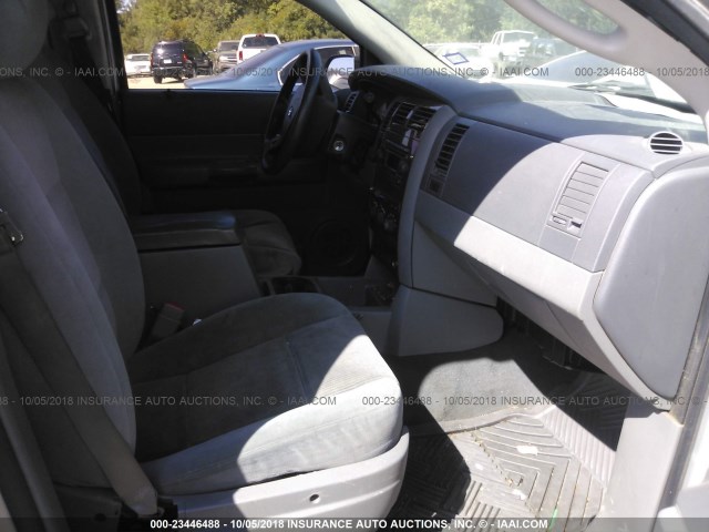 1D4HD48N46F179392 - 2006 DODGE DURANGO SLT GRAY photo 5