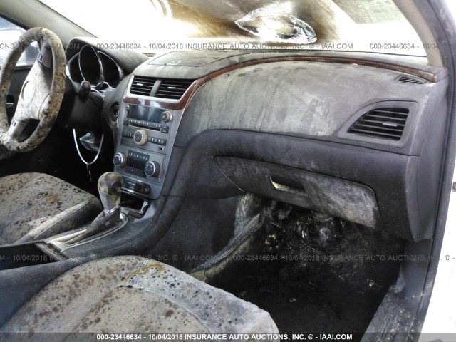 1G1ZE5E75BF344458 - 2011 CHEVROLET MALIBU LTZ 白色 照片 6